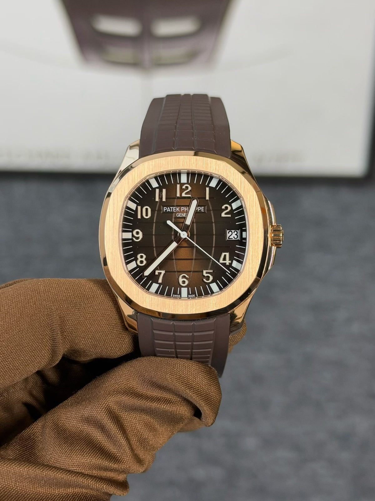 5167R-001 Aquanaut