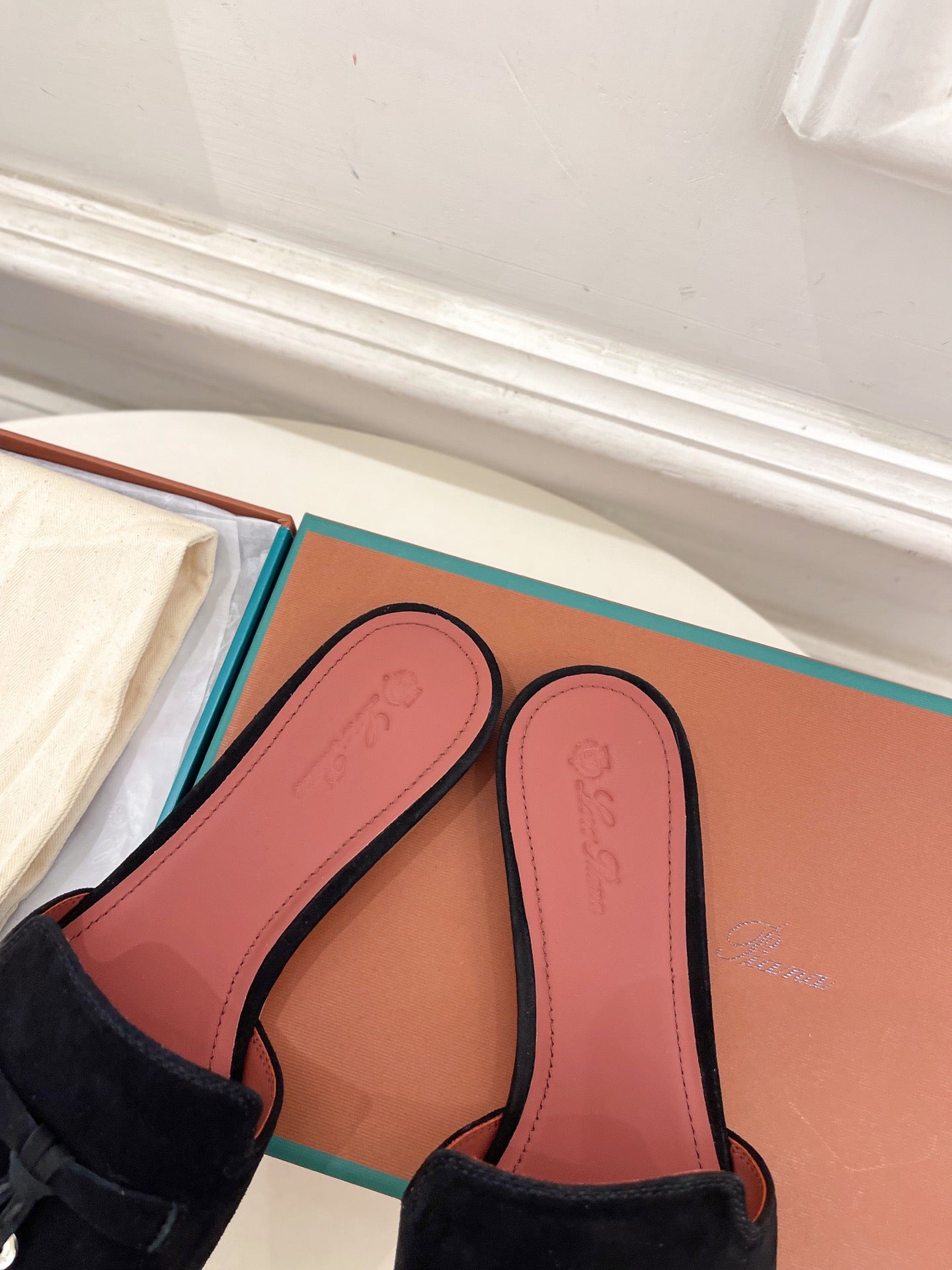 LP Sandals