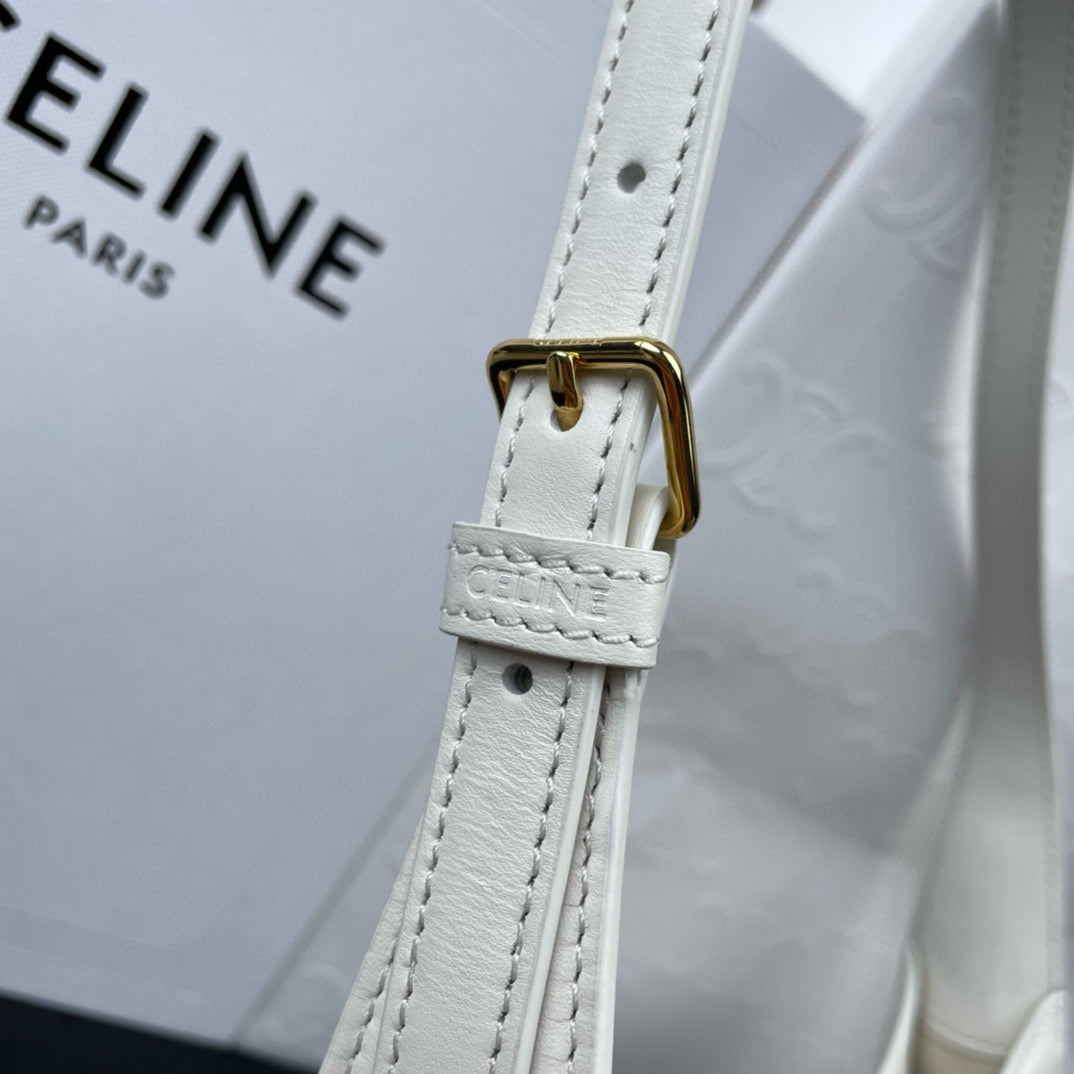 Celine Triomphe Hobo