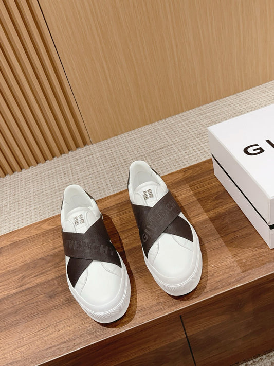 Givenchy Sneakers