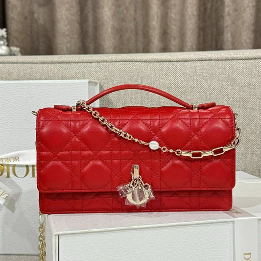 Dior WOC