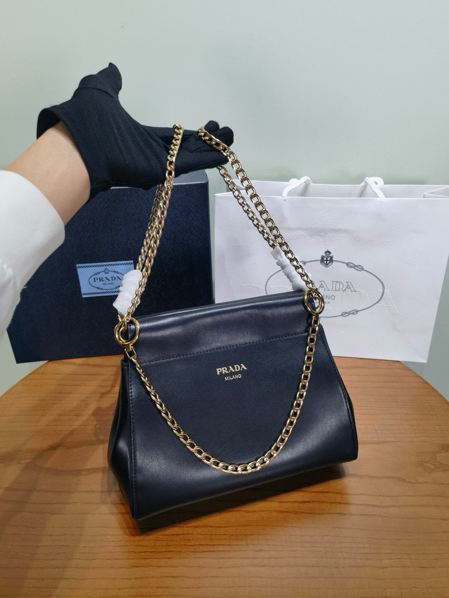 PD Enchaine Shoulder Bag