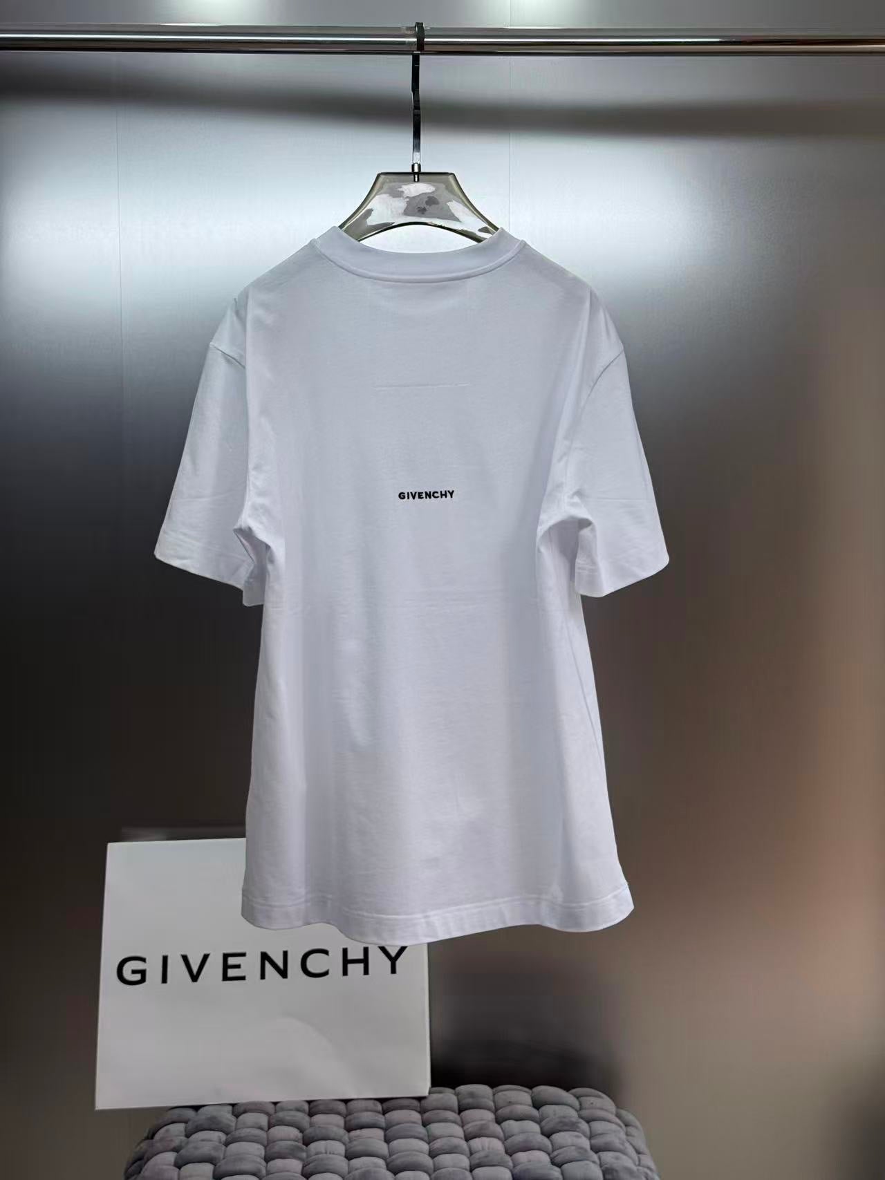 Givenchy T-Shirt