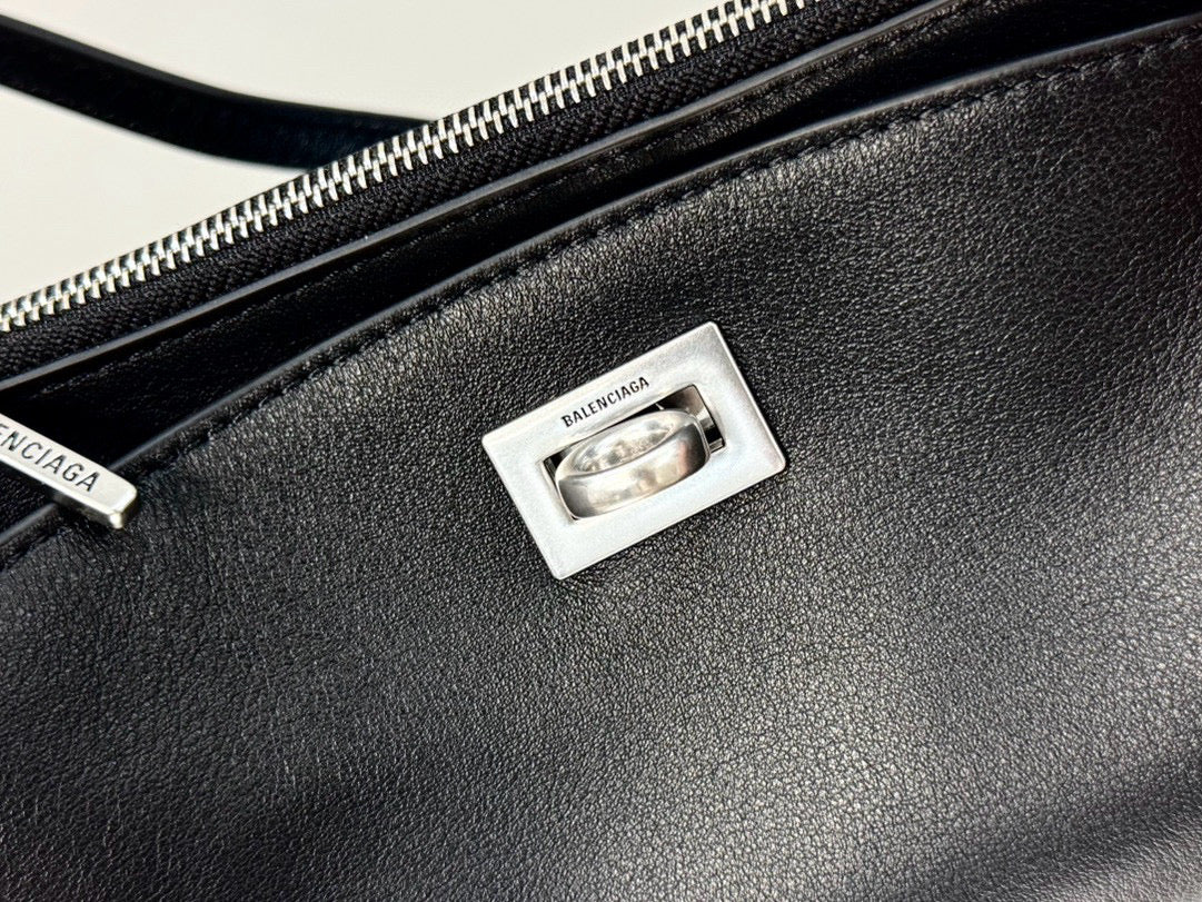 BLCG Rodeo Sling Pochette Bag(22x11.9x12.7cm)