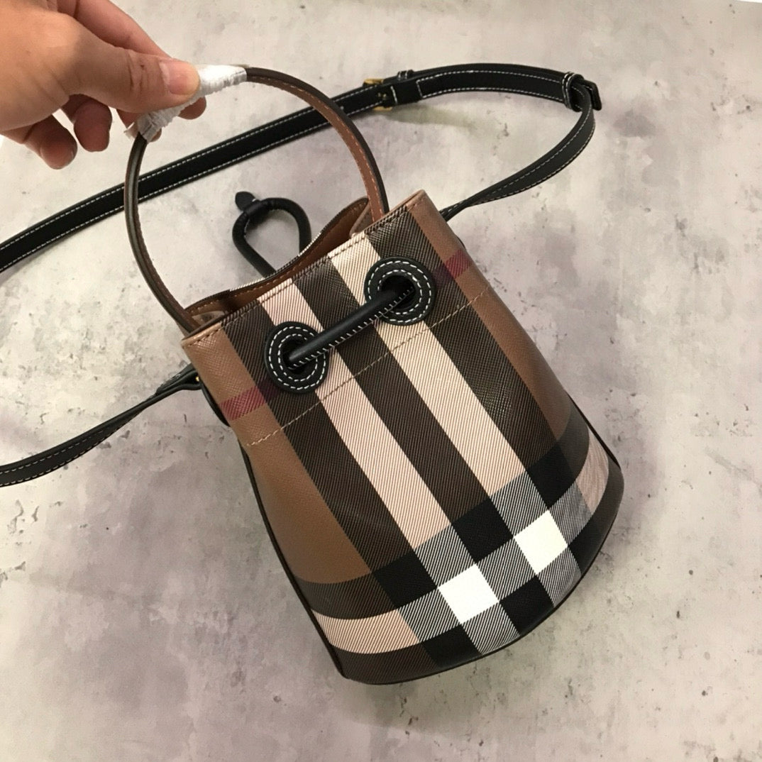 BBR Bucket Bag(16.5CM*11CM*18.5CM)