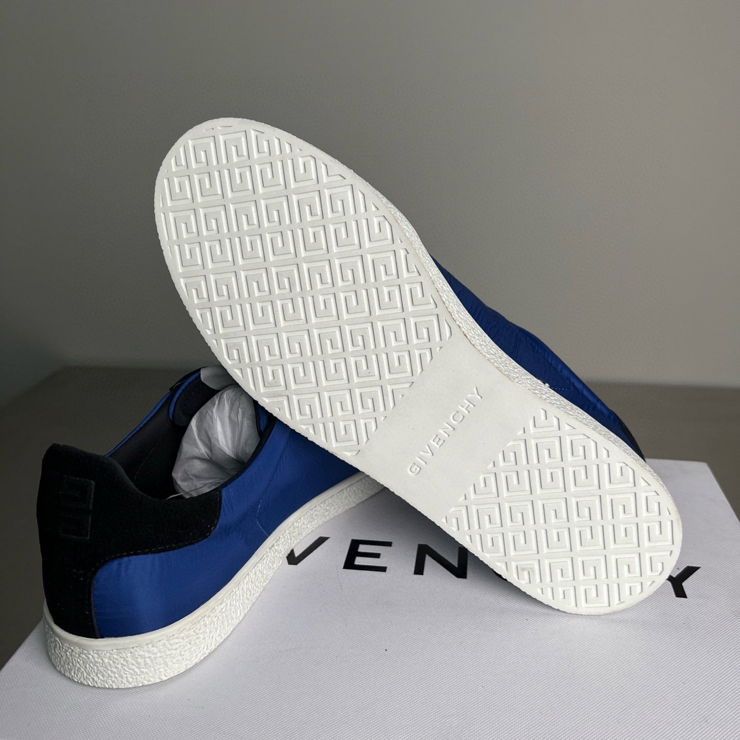 Givenchy Sneakers