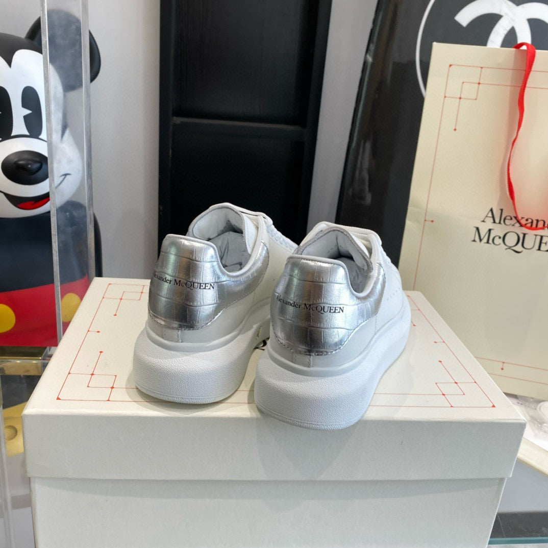 Alexander McQueen Sneakers