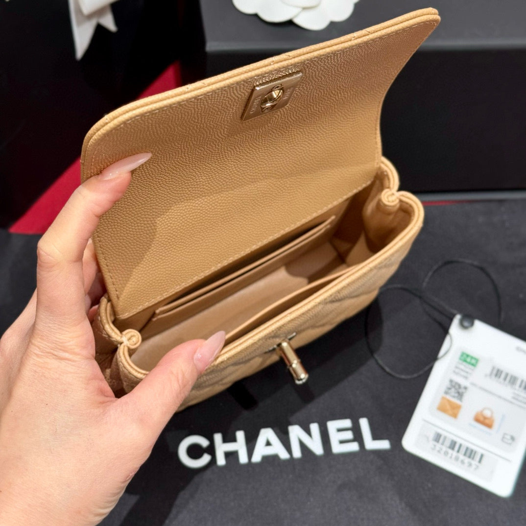 Chanel 24K Nano Coco Handle (11.5x14.5x5.5cm)