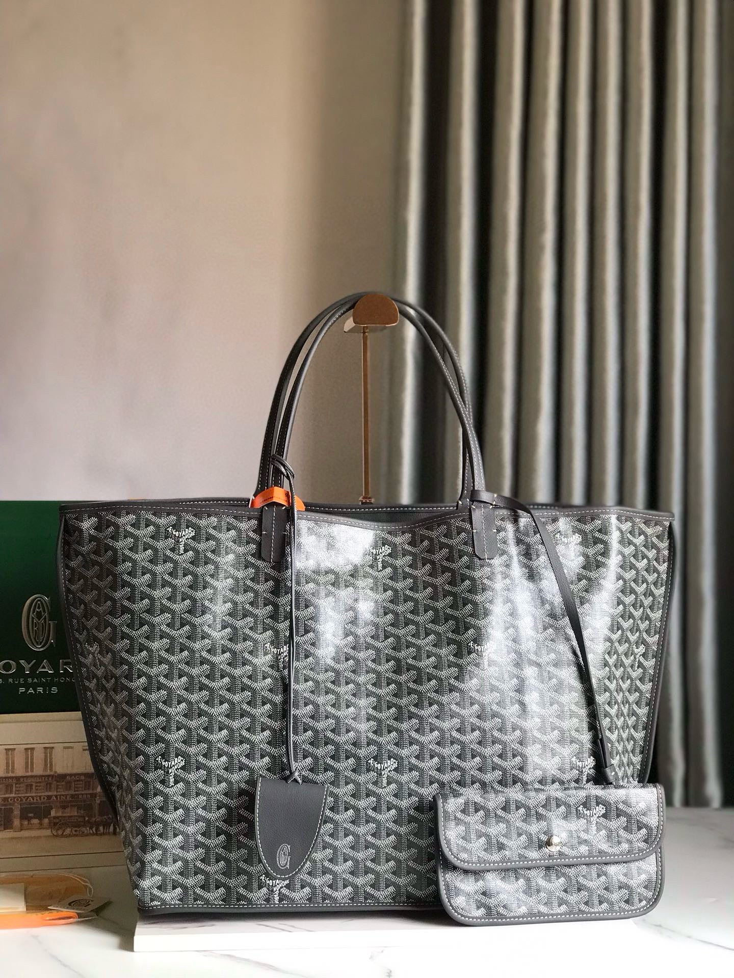 GOYARD REVERSIBLE ANJOU 39*32*19