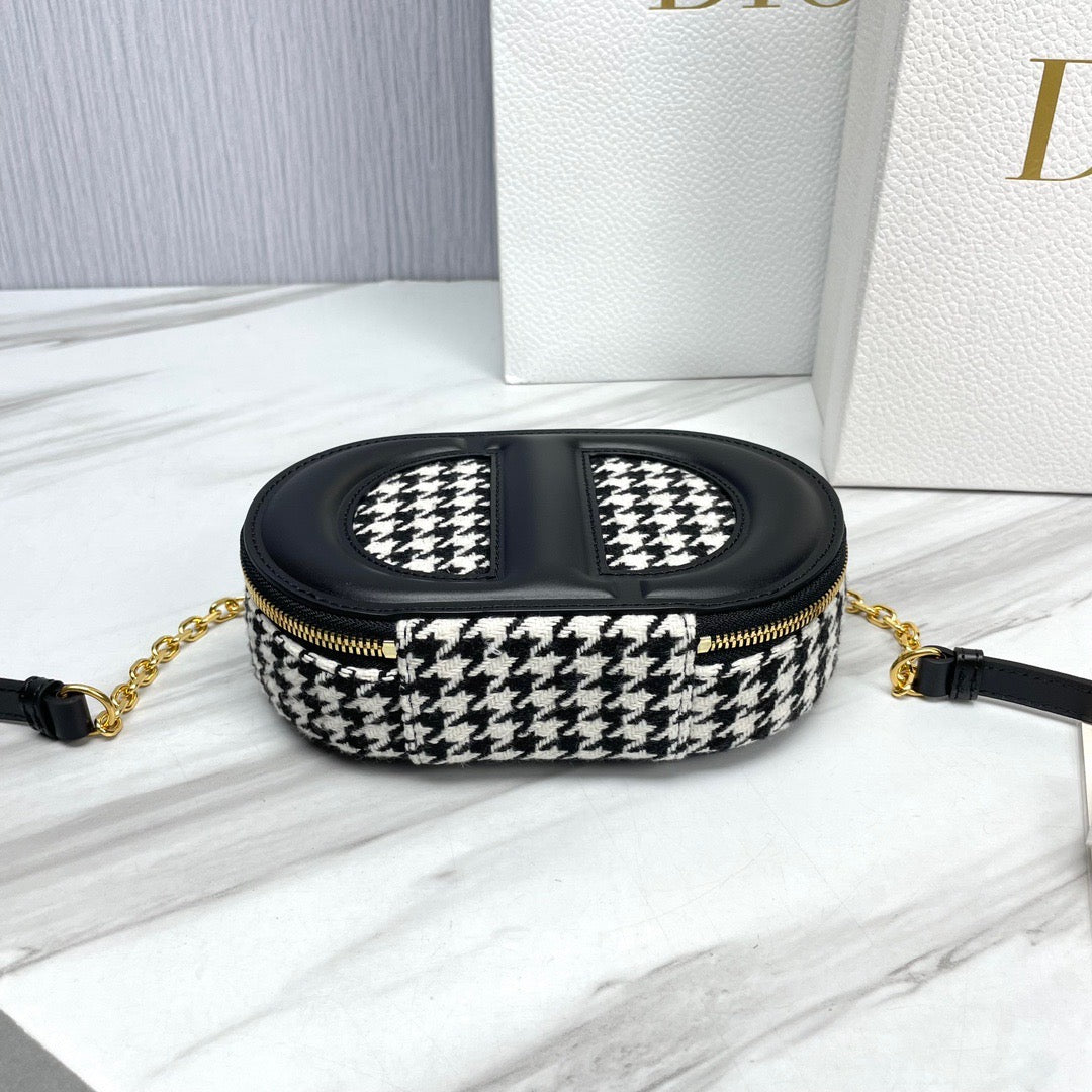 Dior Signature Oval Bag (18cm)