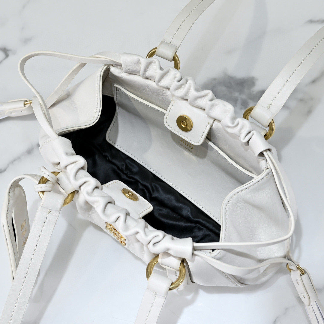 Miu Miu Shoulder Bag 22x7x15cm