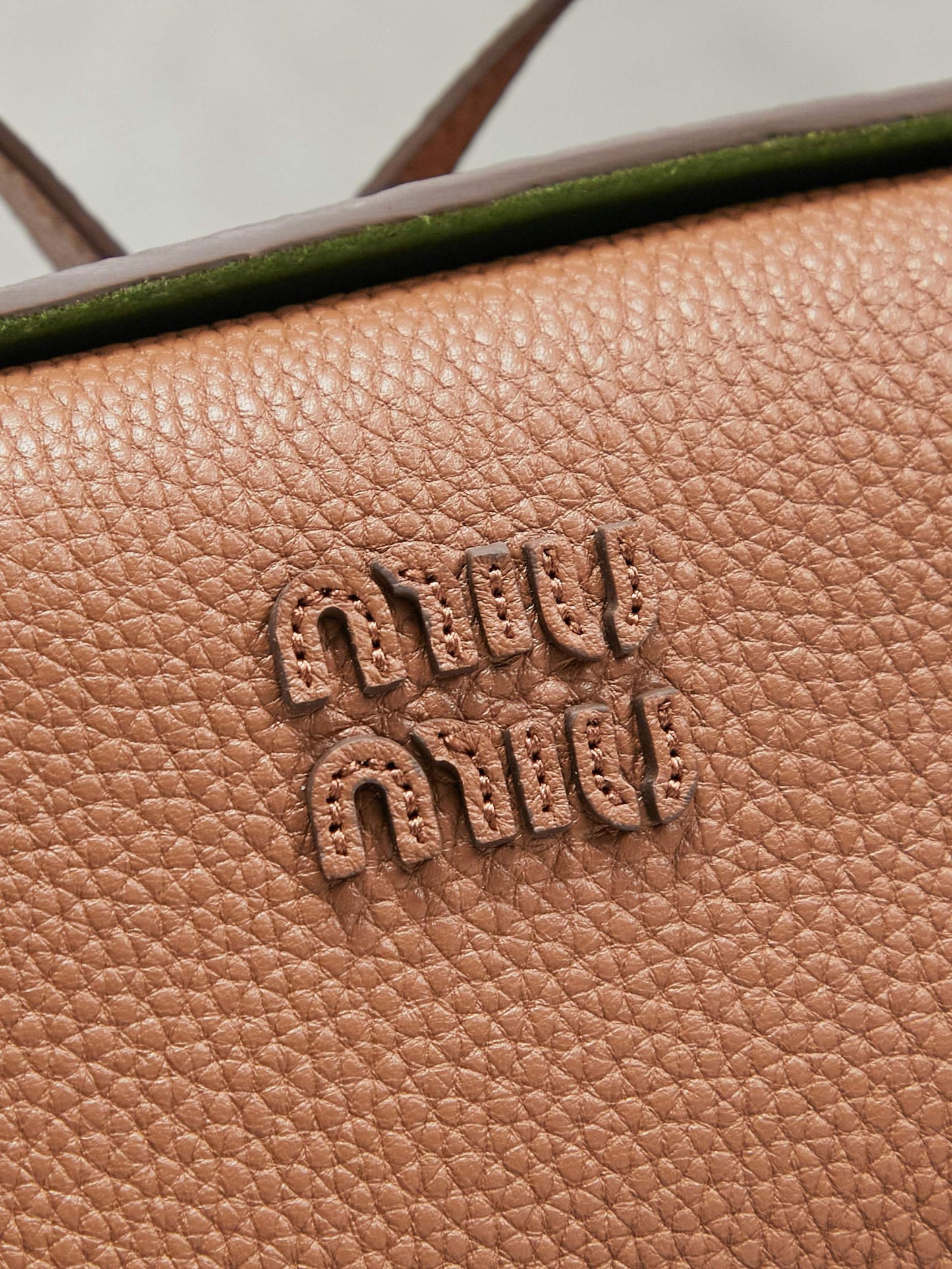 Miu Miu Cross Body Bag 18x10x7cm