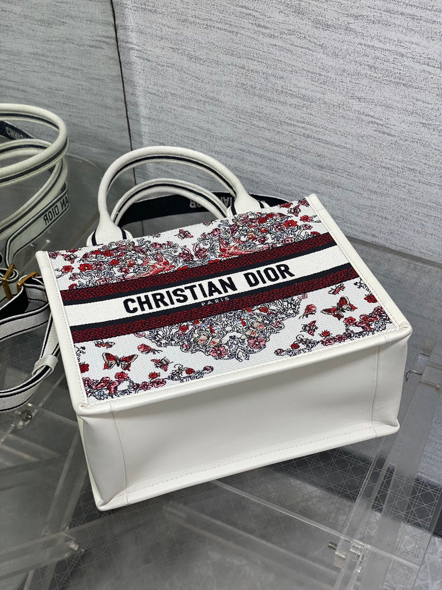 Dior Tote  26x12x21cm