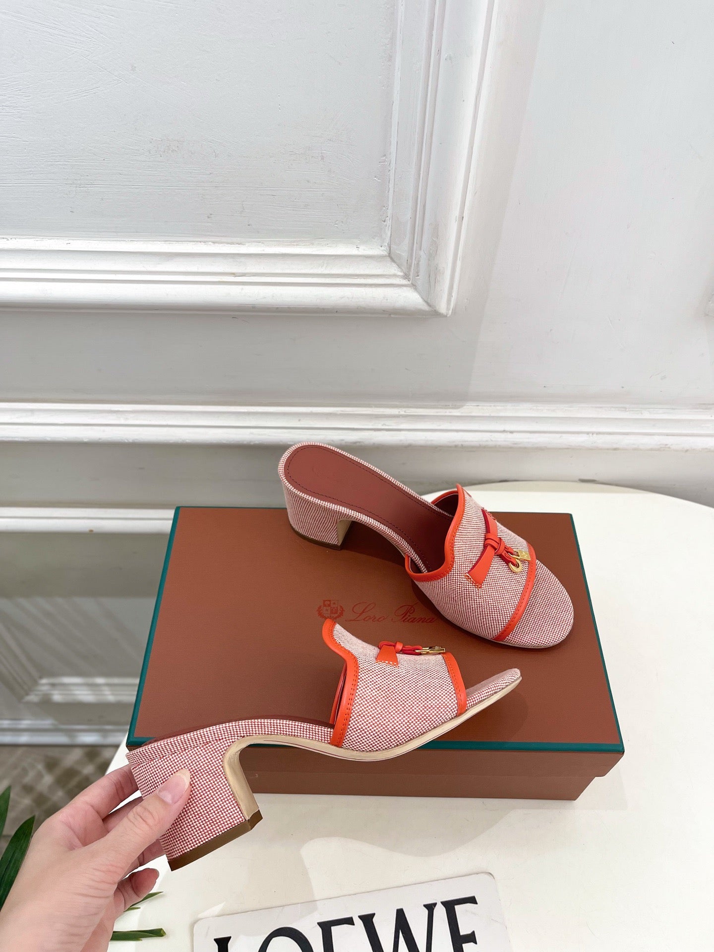 LP Sandals