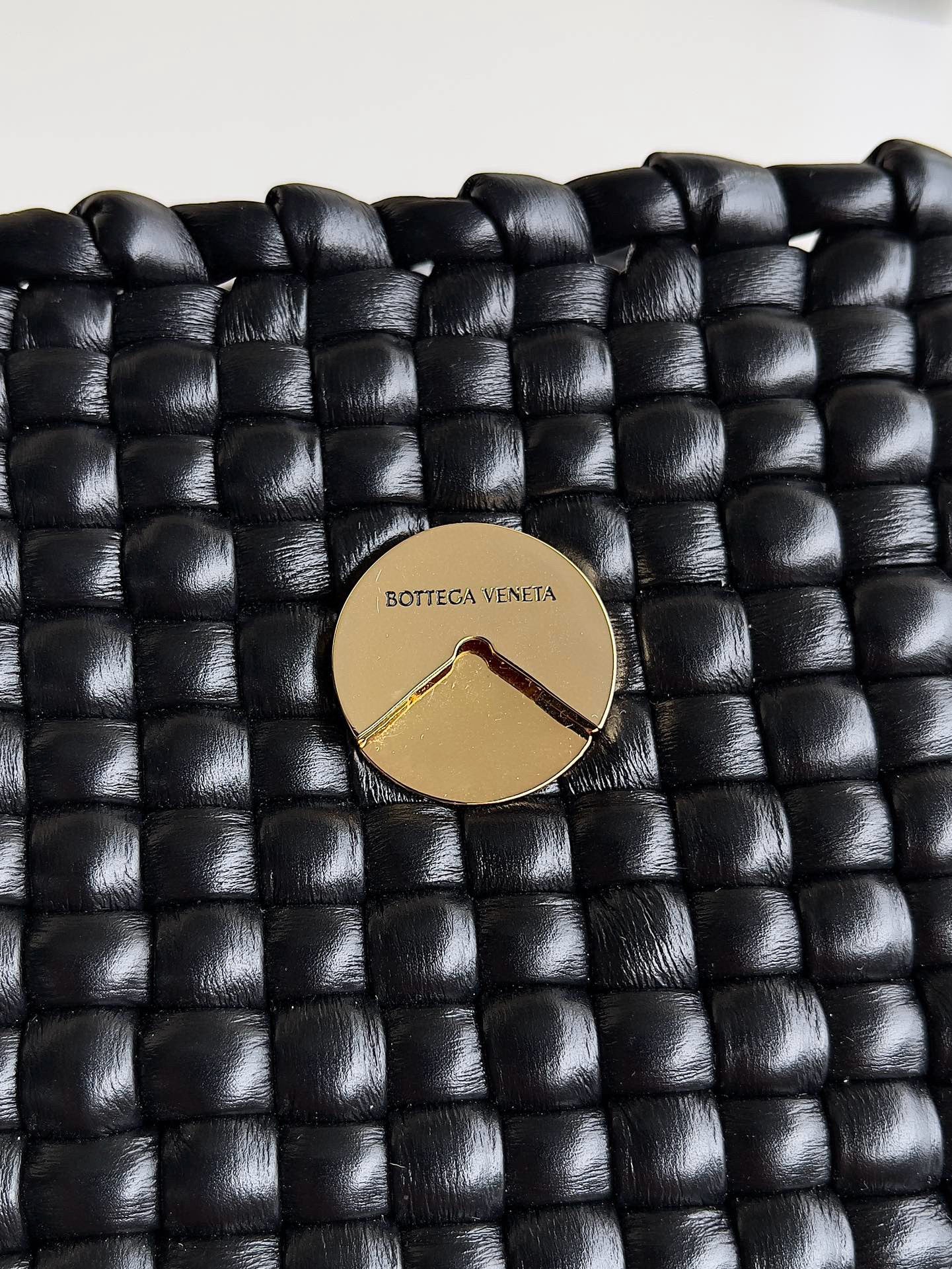BV Intrecciato Sling Bag