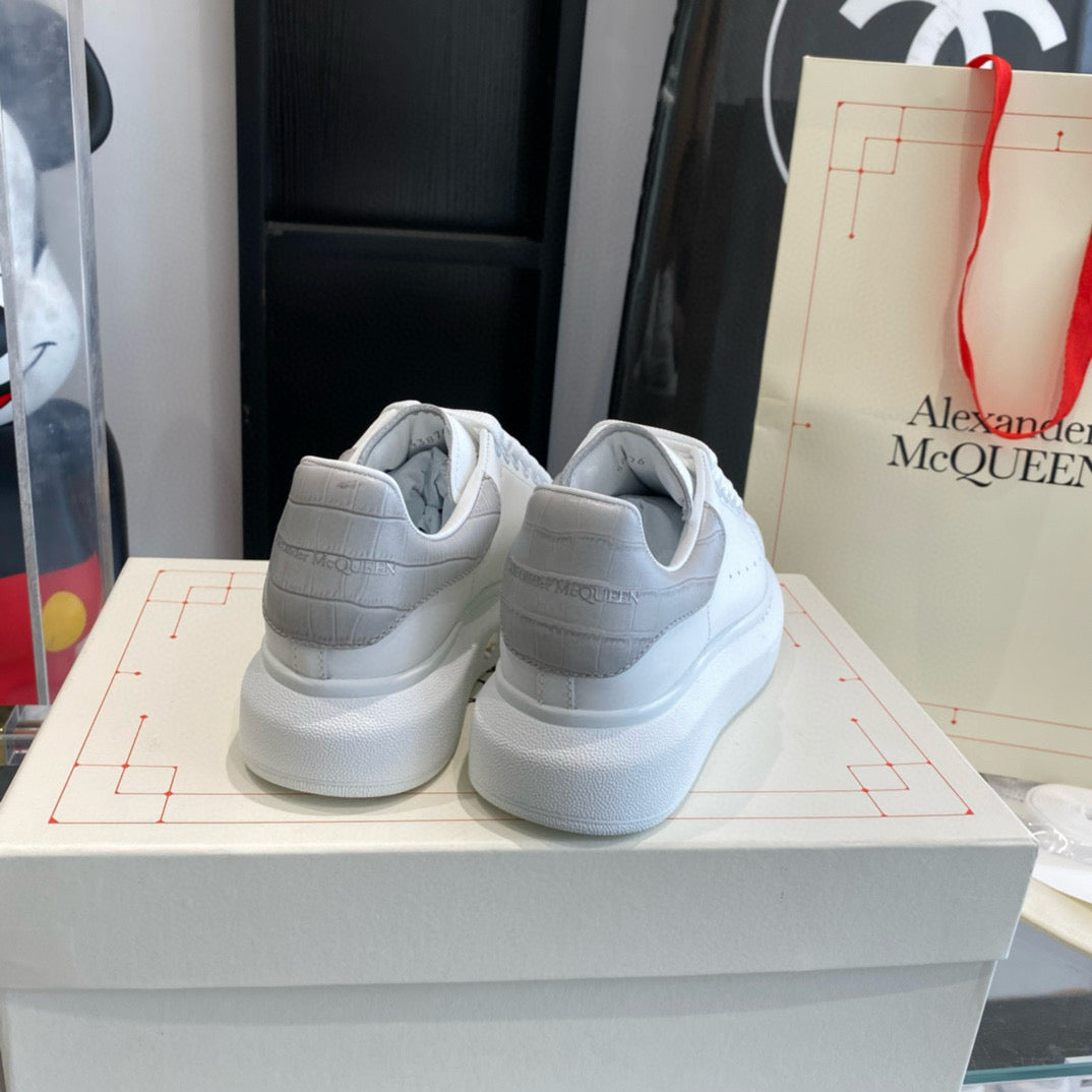 Alexander McQueen Sneakers