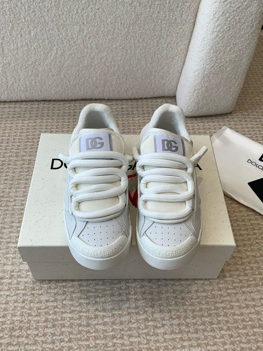 DG Sneakers
