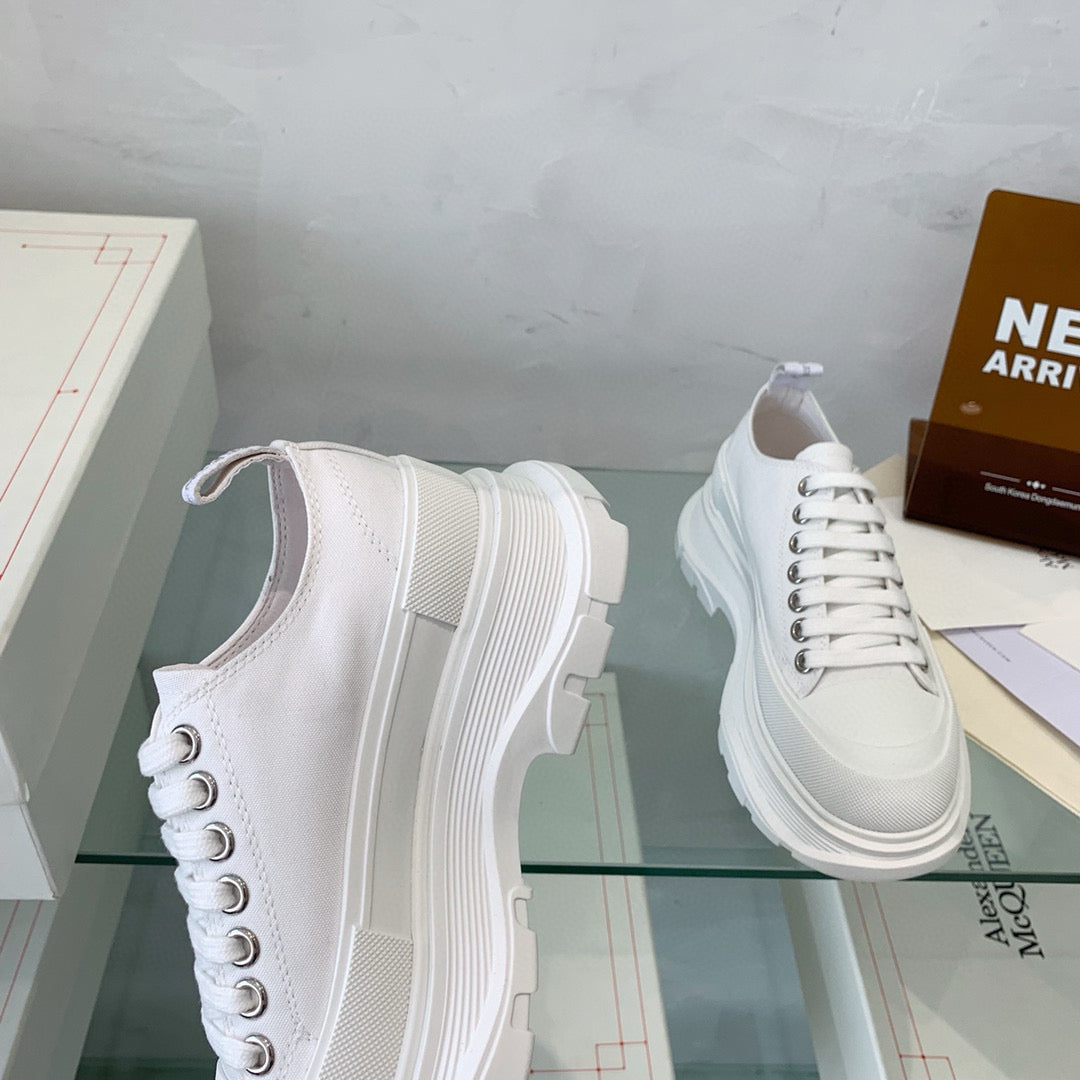 Alexander McQueen Sneakers