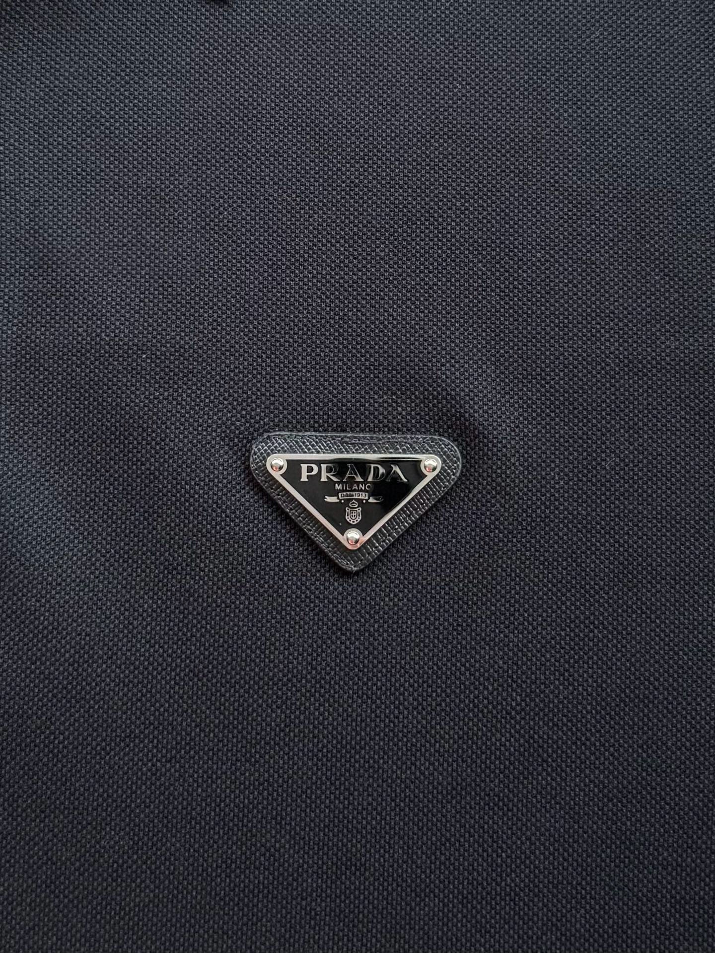 Prada T-Shirt