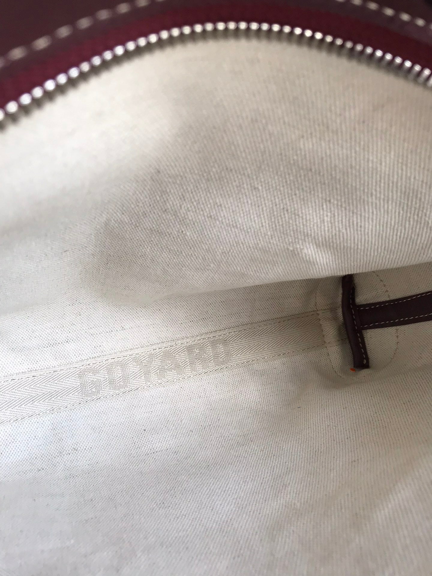 Goyard Conti