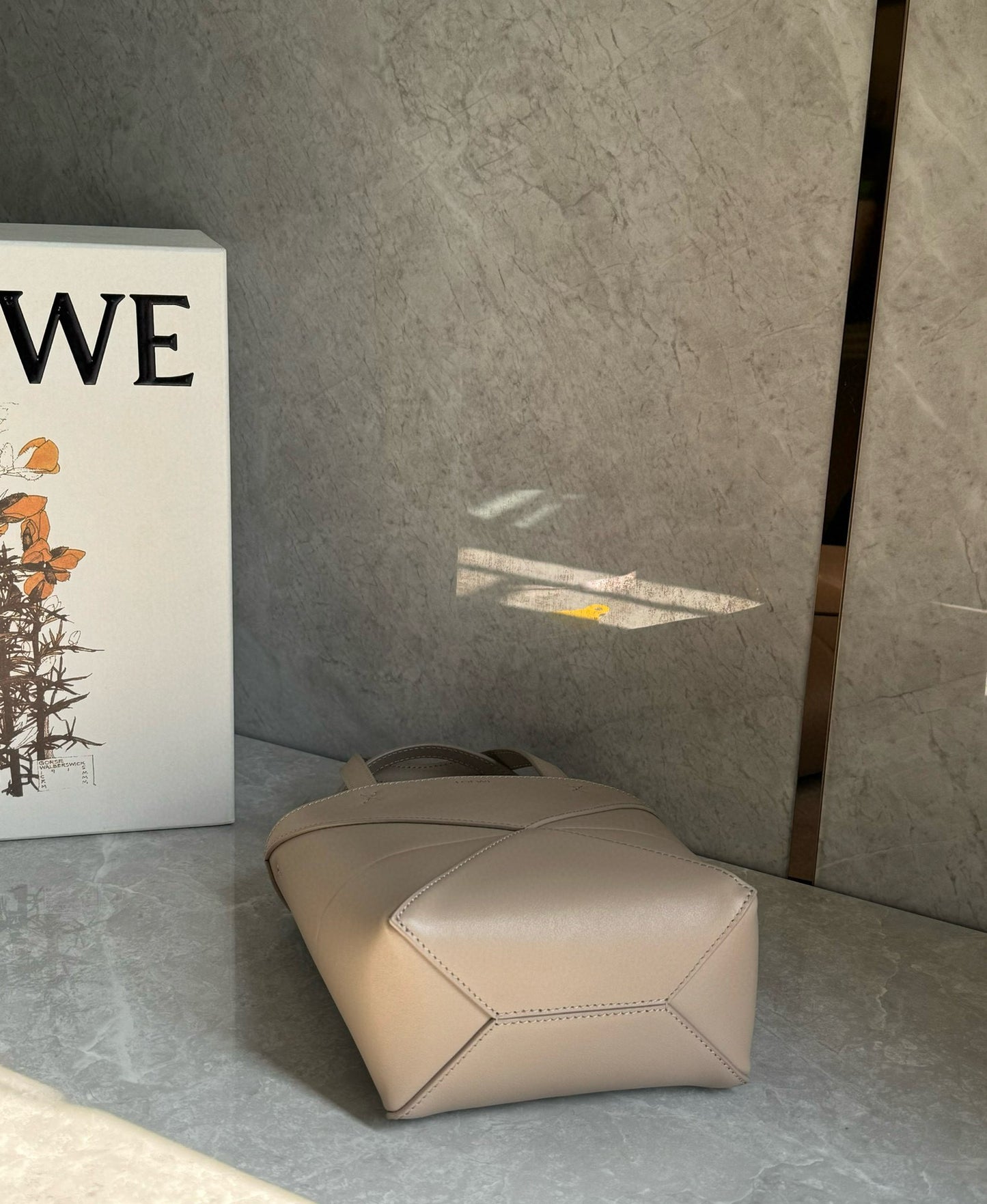 Loewe Puzzle Fold Tote Bag(20x16.5x9.5cm)