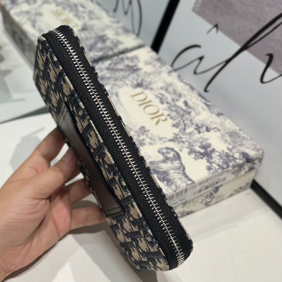 Dior Wallet