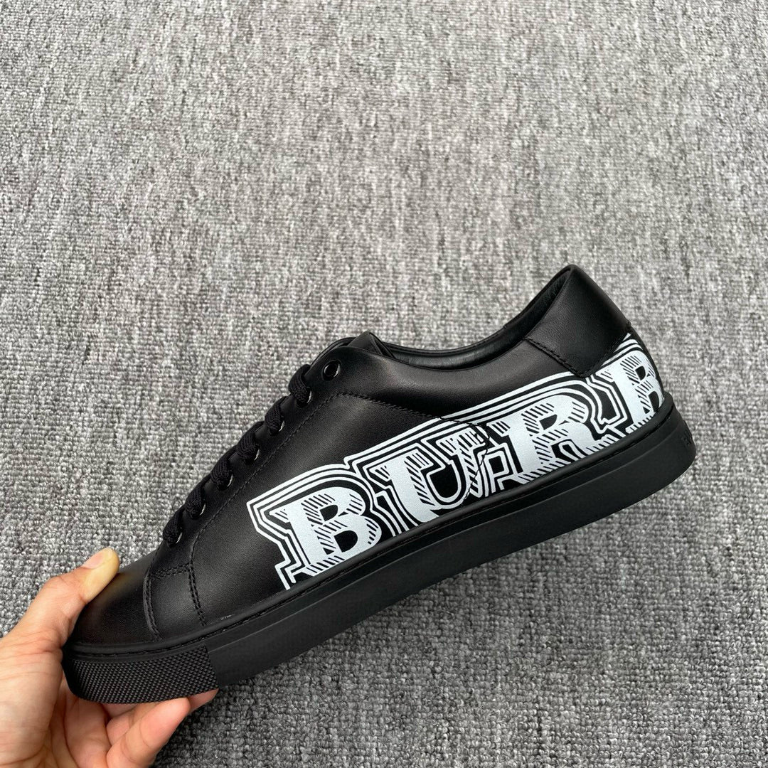 Burberry Sneakers