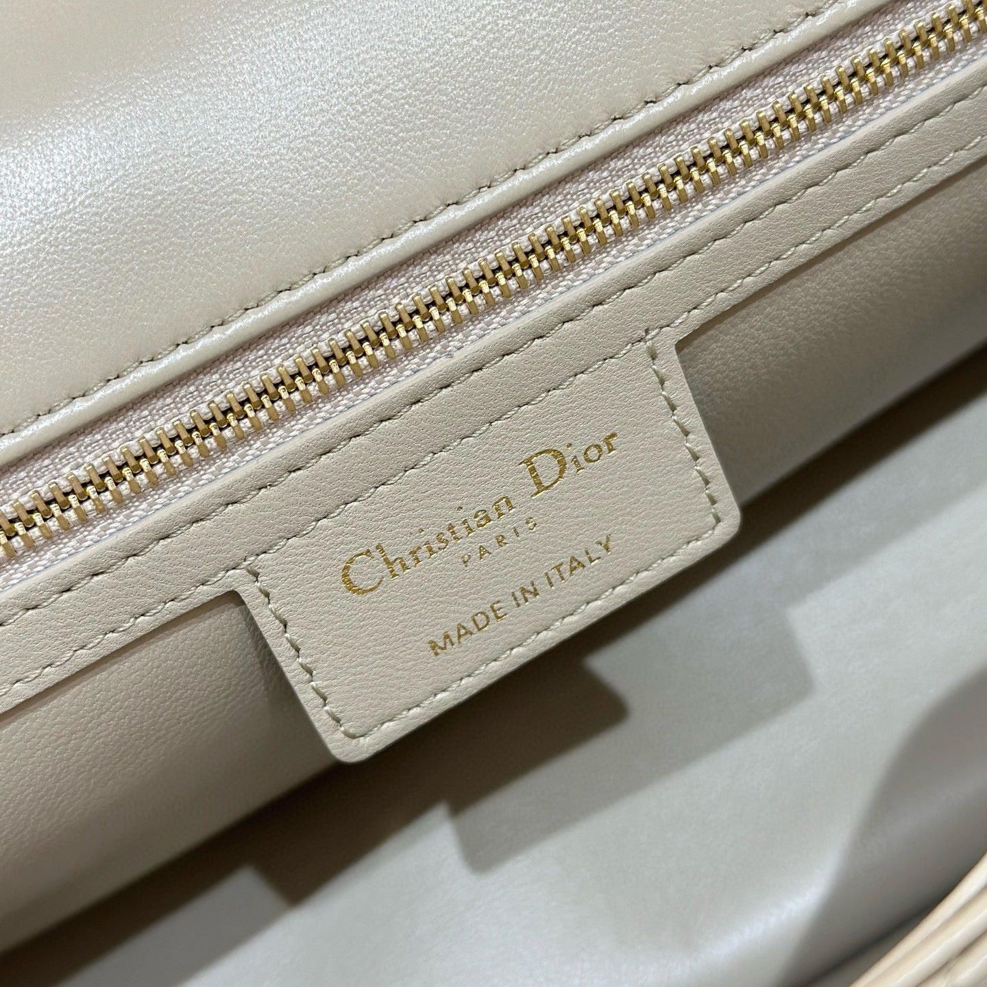 Dior Shoulder Bag 25x16x9cm