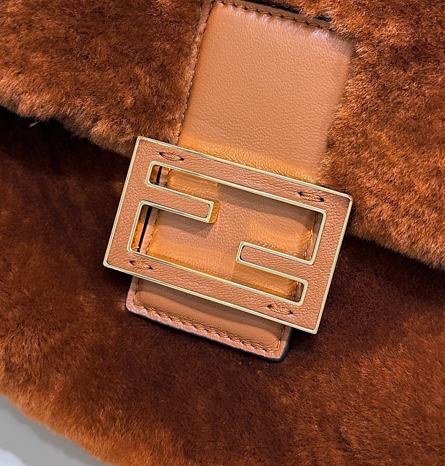 Fendi Mamma Baguette Bag (Small)