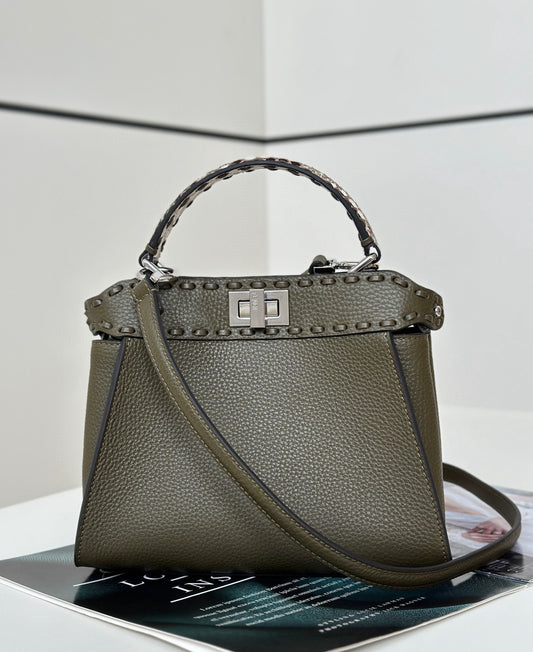 Fendi Peekaboo Bag (23.5x12x20 cm)