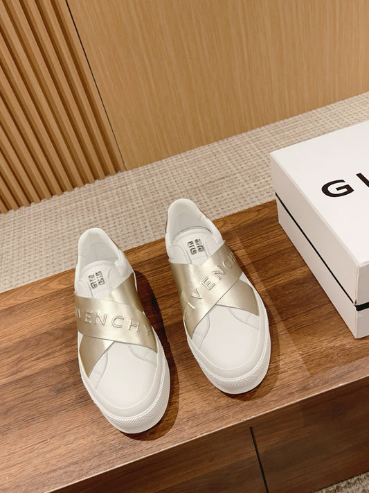 Givenchy Sneakers