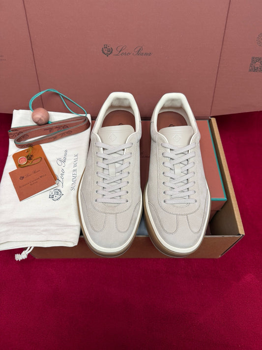 LP Sneaker