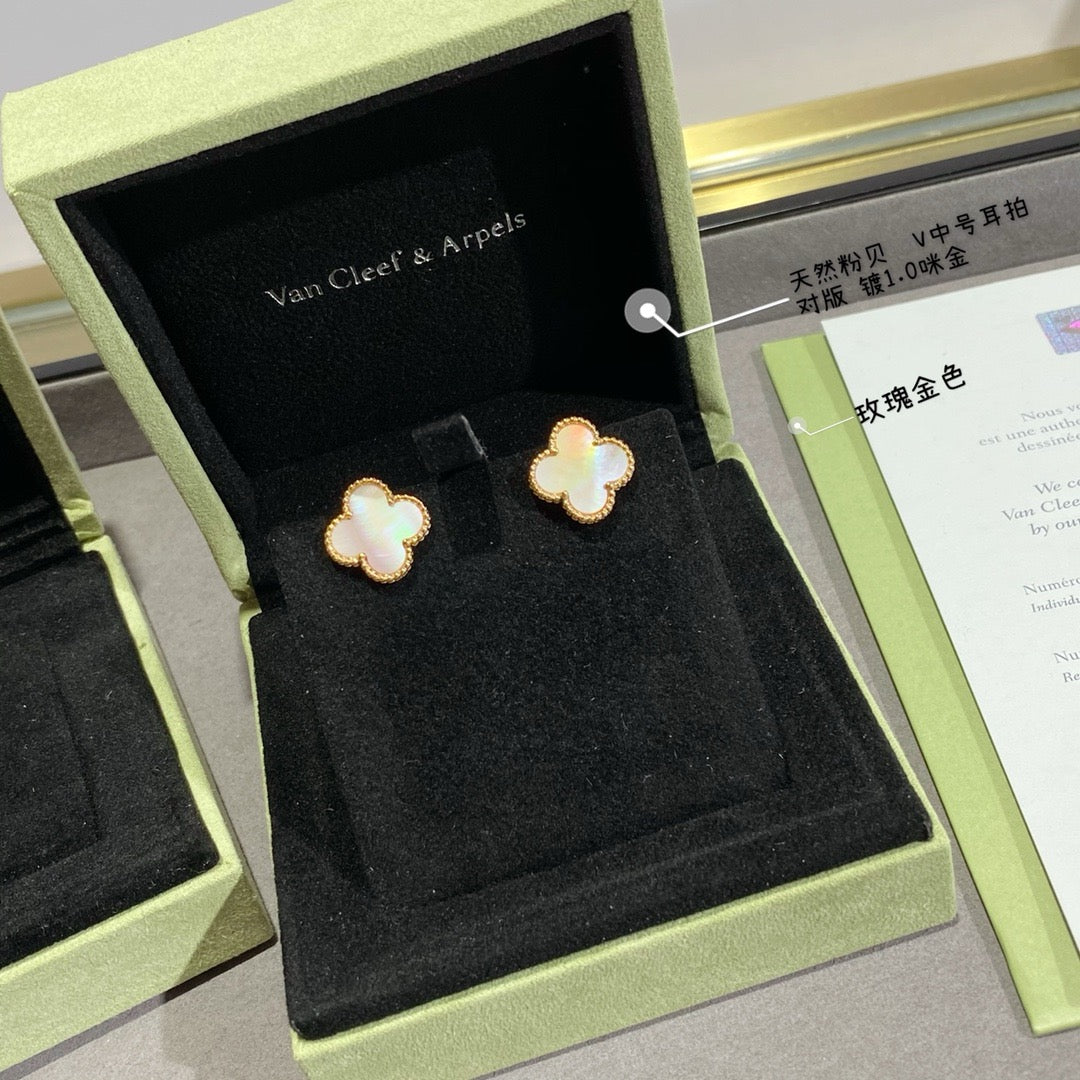 Van Cleef & Arpels Earrings