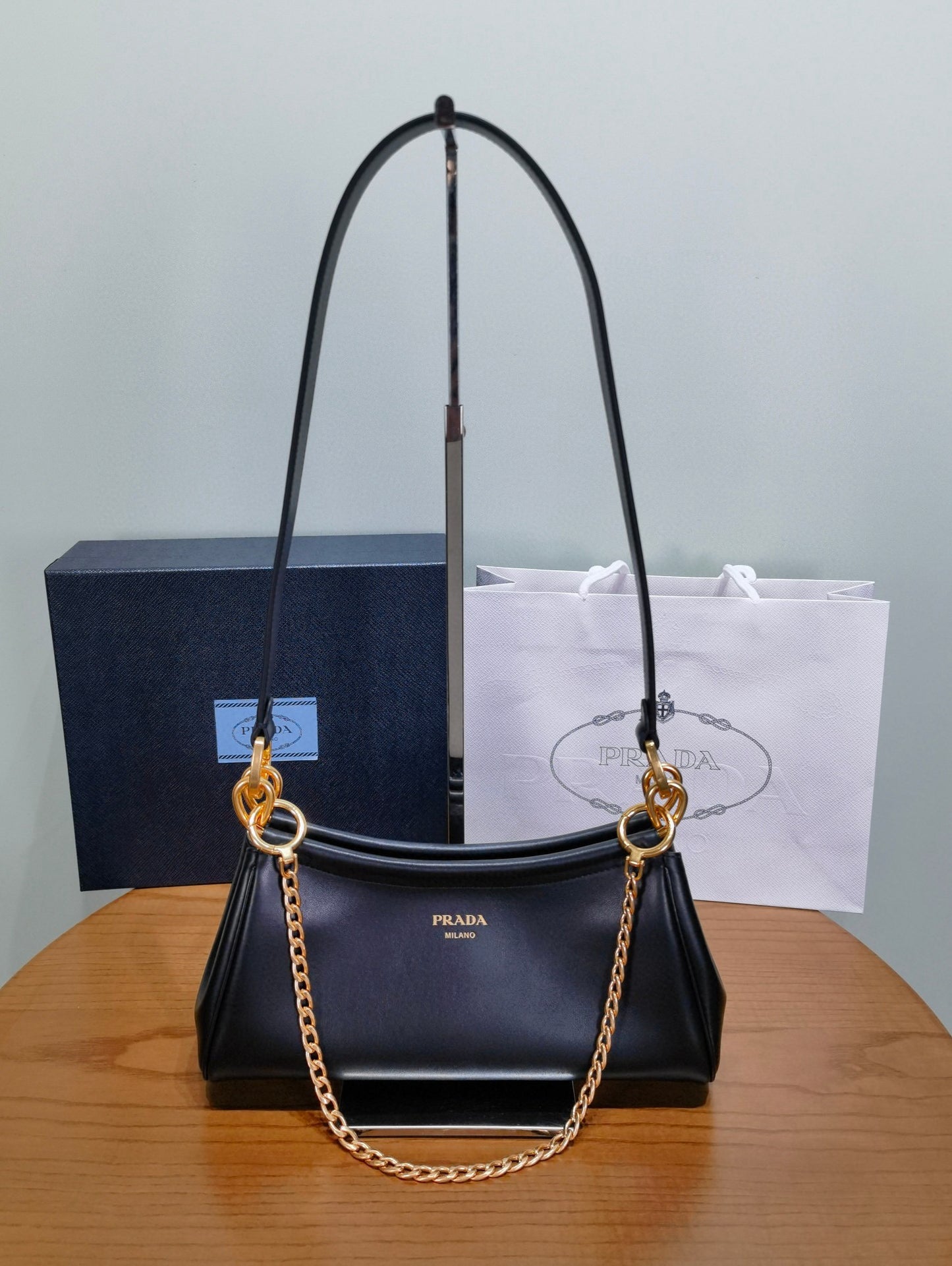 PD Enchaine Shoulder Bag