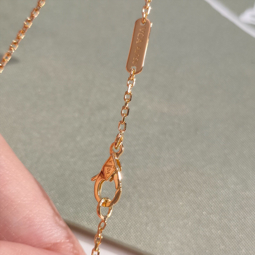 Van Cleef & Arpels Necklace