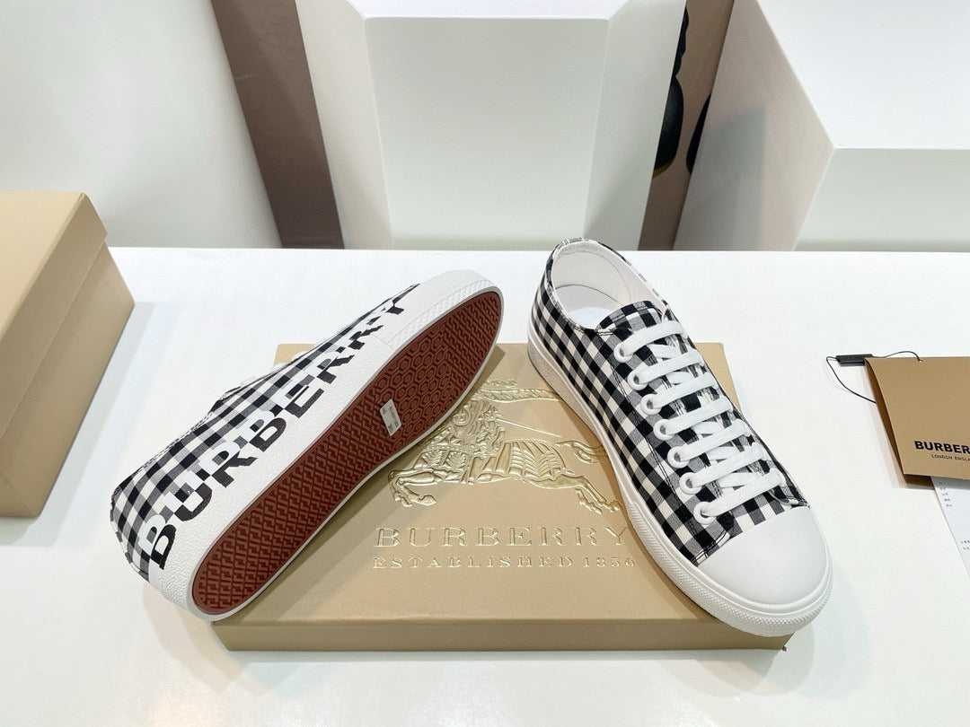 Burberry Sneakers