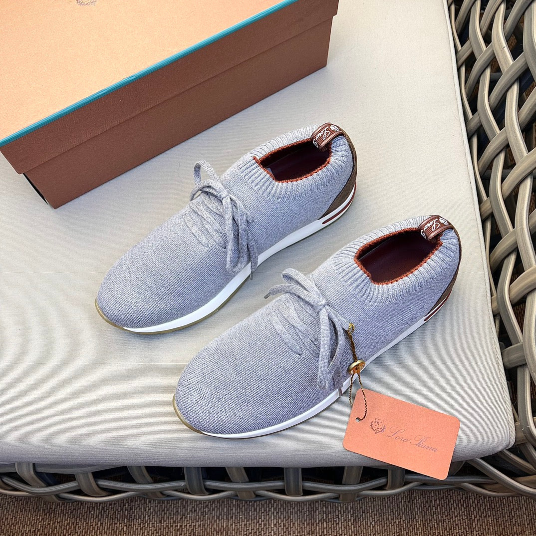 LP Sneakers