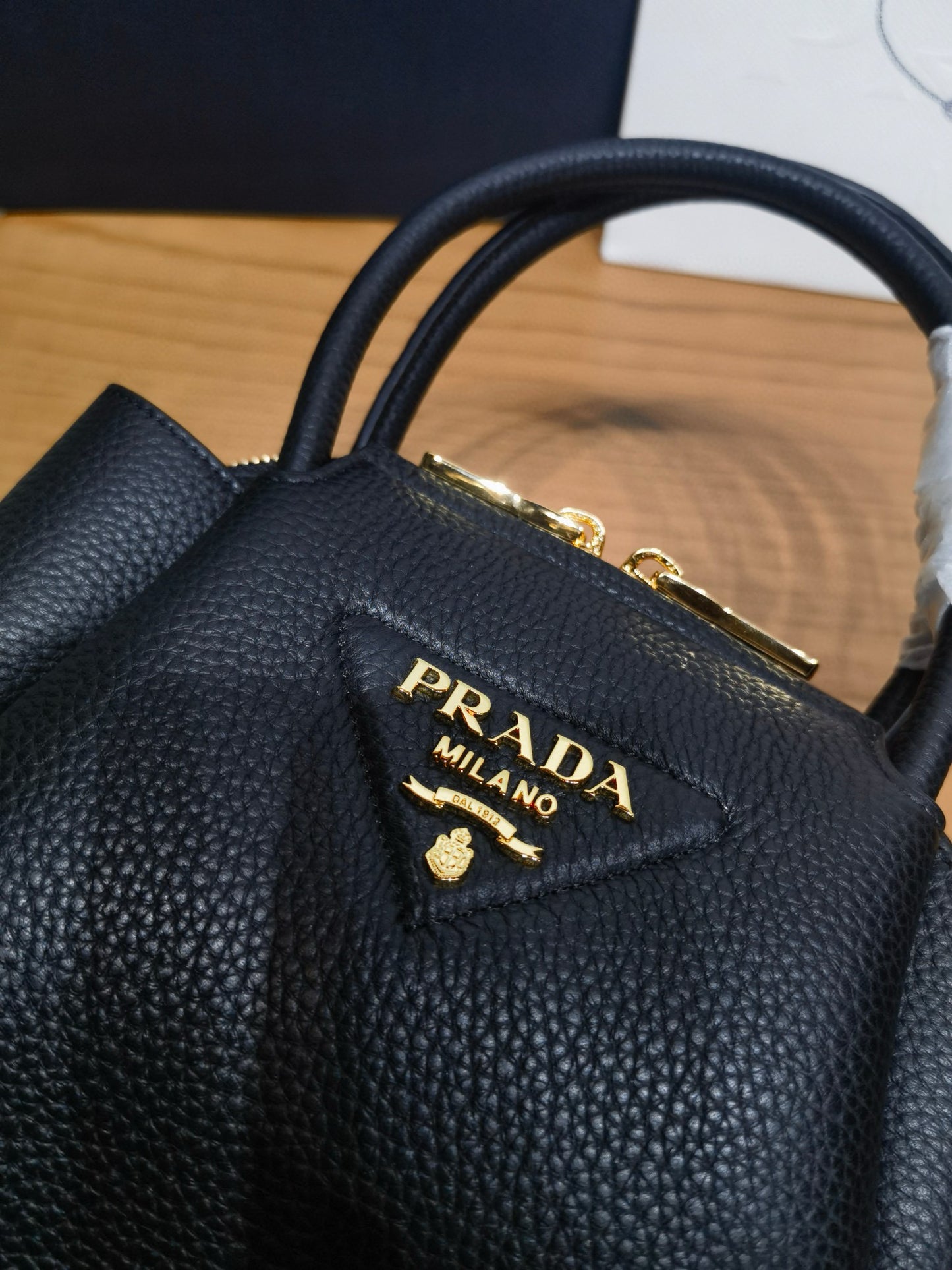 PD Small Leather Tote Bag 19.5x18x9cm