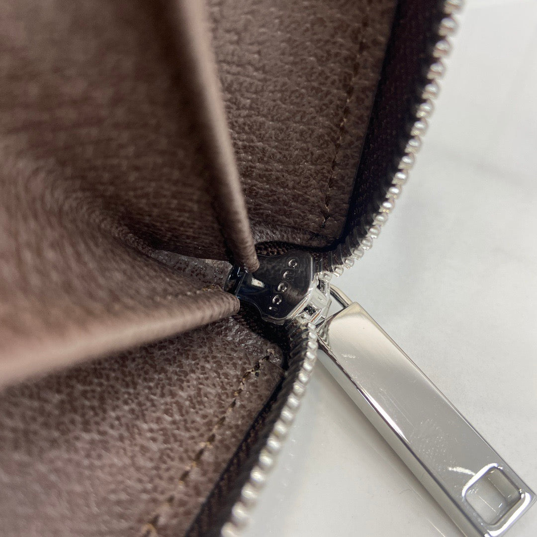 Gucci Long Zipped Wallet