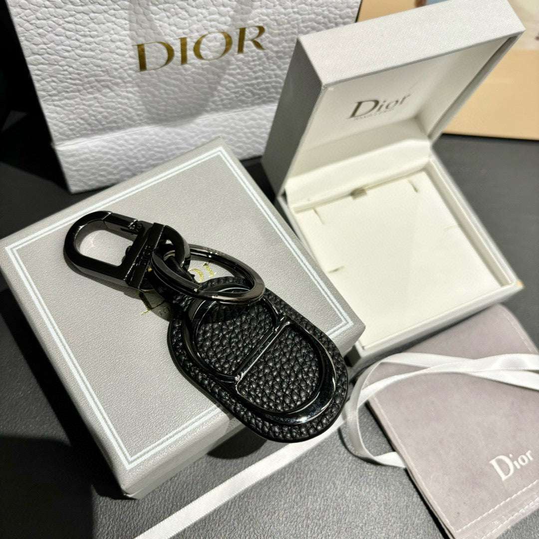 Dior Keychain – SUPSTAGE
