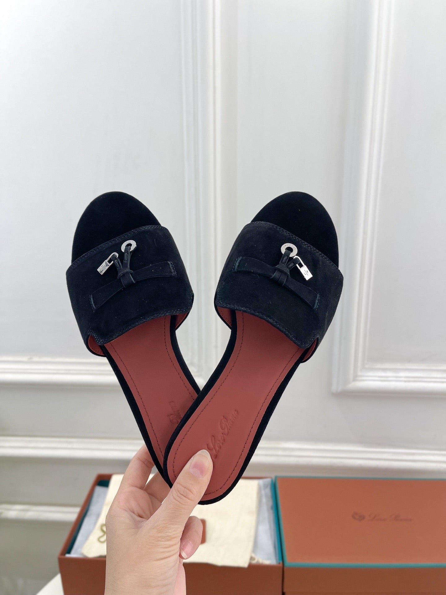 LP Sandals