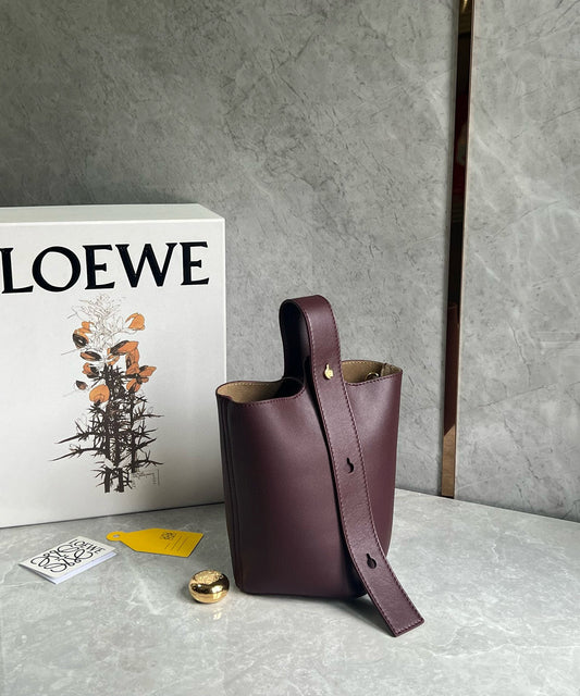 Loewe Pebble Bucket Bag(16x16x19.5cm)