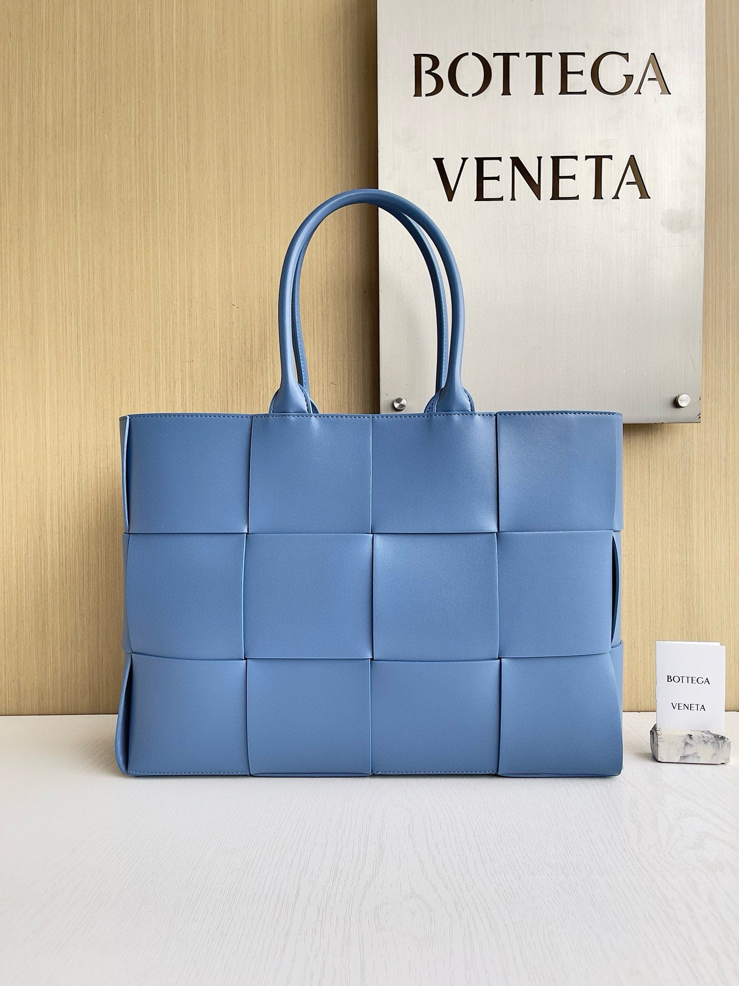 BV Arco Tote Bag