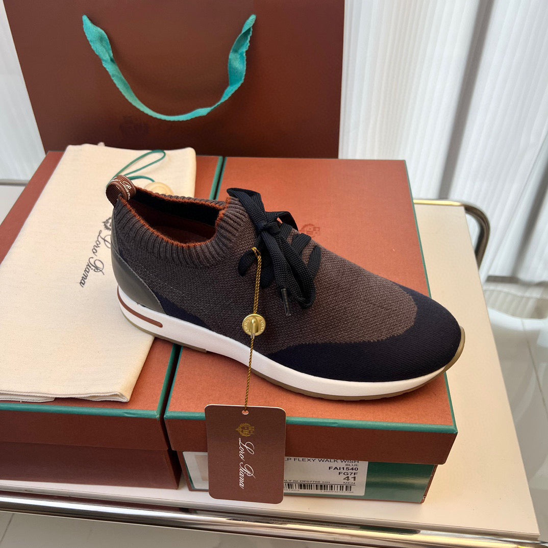LP Sneakers