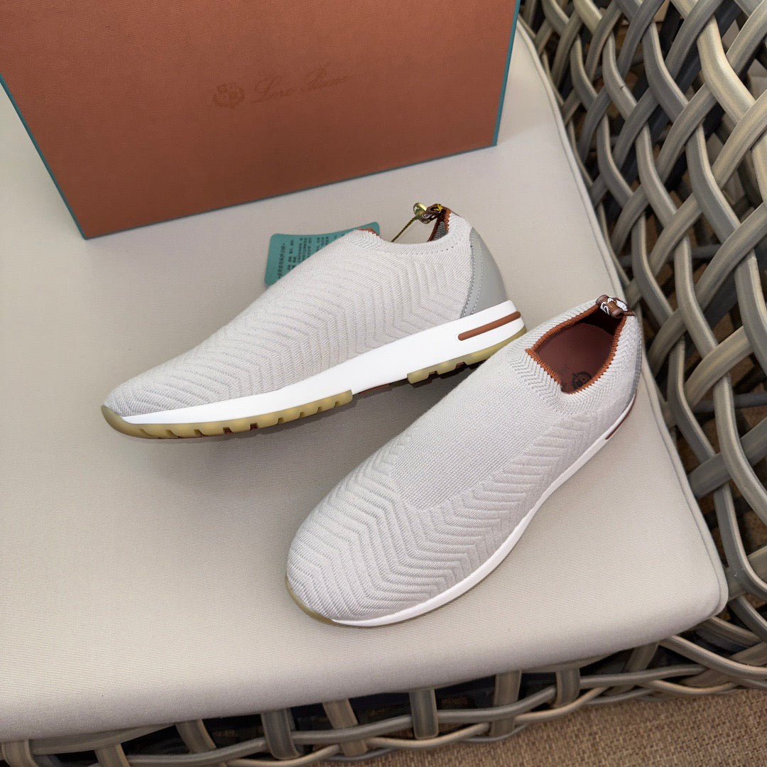 LP Sneakers