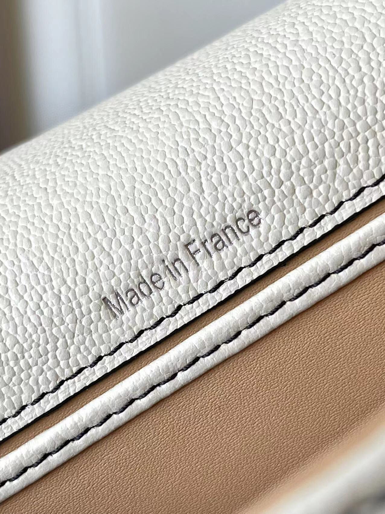 Delvaux Le Brilliant