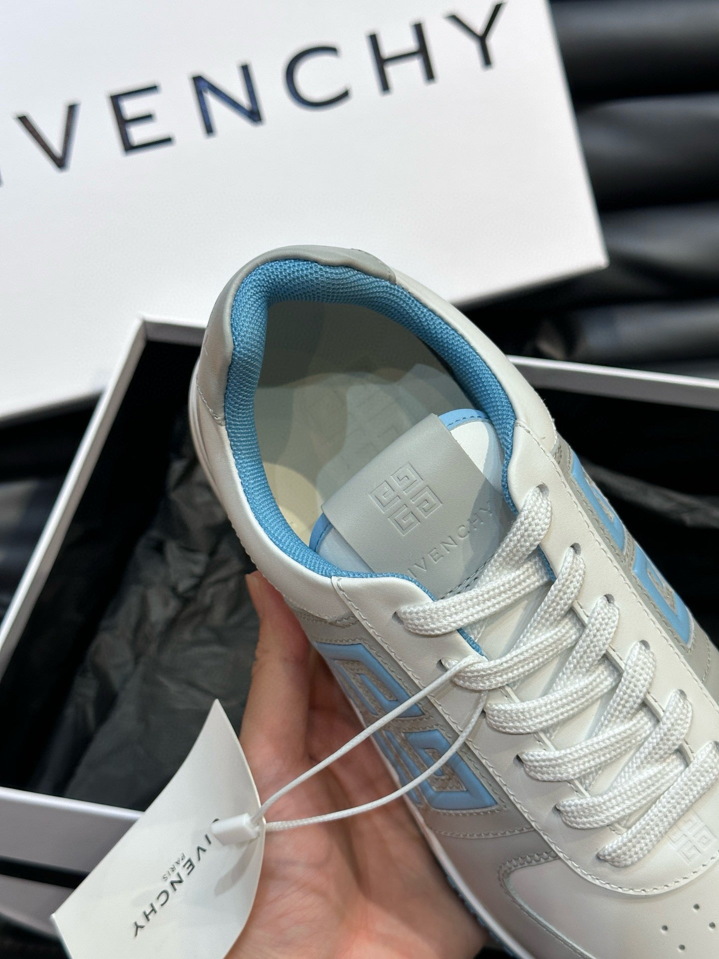Givenchy Sneakers