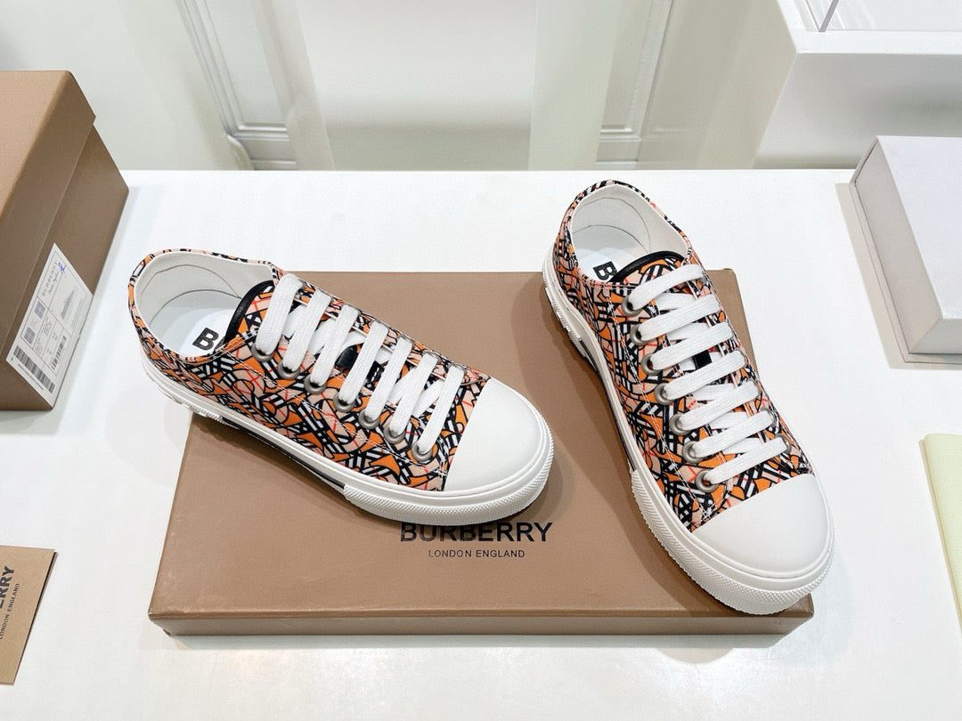Burberry Sneakers