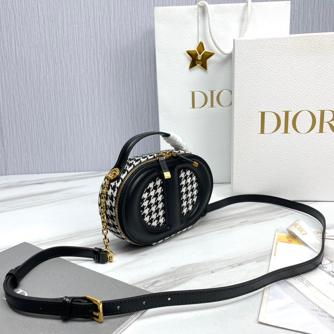 Dior Signature Oval Bag (18cm)