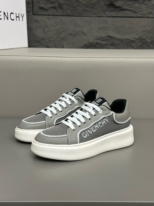 Givenchy Sneakers